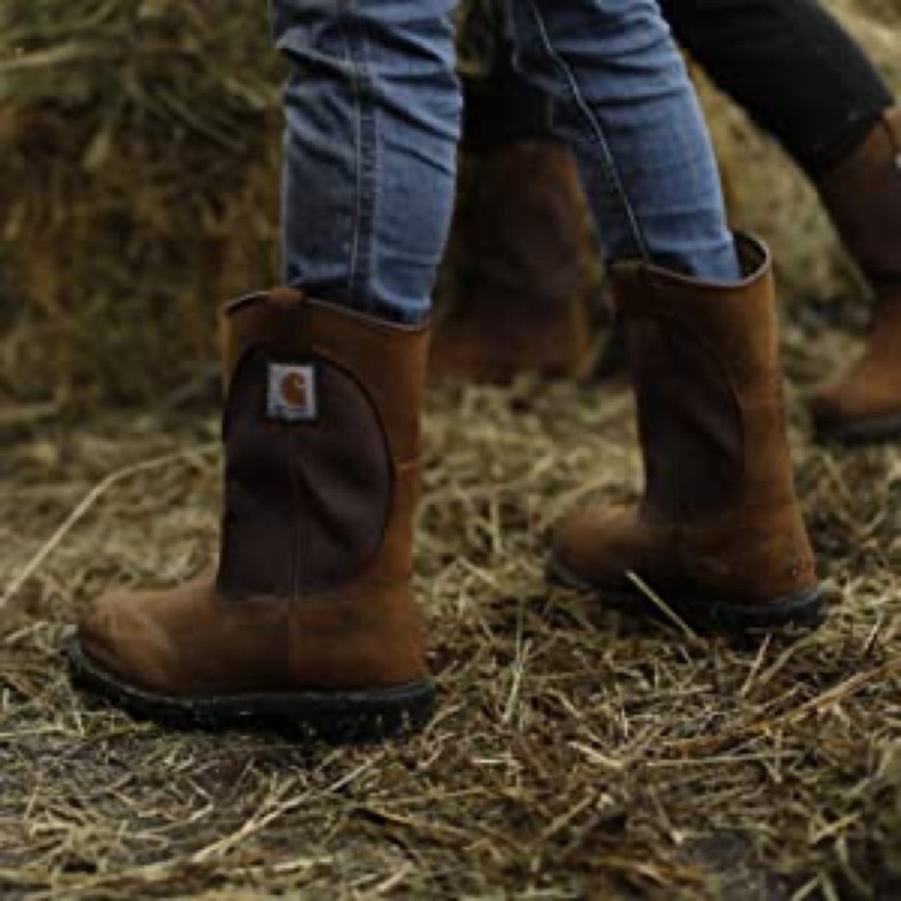 Never worn Carhartt Wellington boot